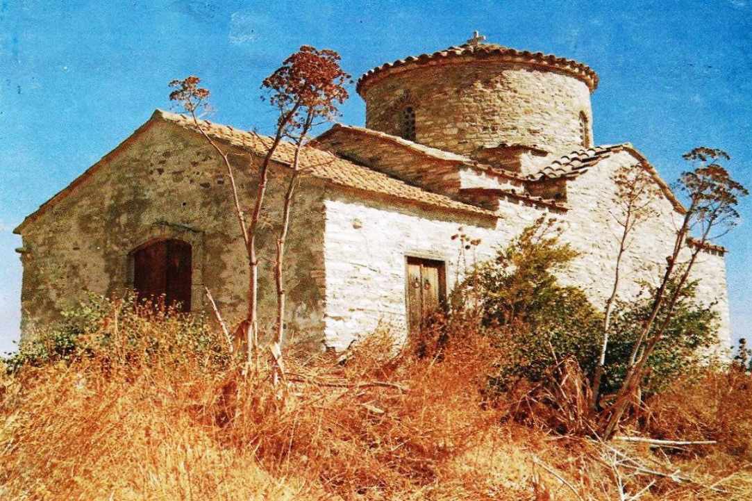 Το εξωκλήσι του Αρχαγγέλου Μιχαήλ στα Κάτω Λεύκαρα