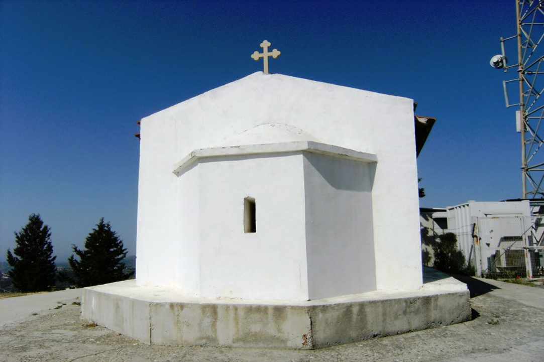Ο Ναός της Μεταμορφώσεως του Σωτήρος στα Λεύκαρα 