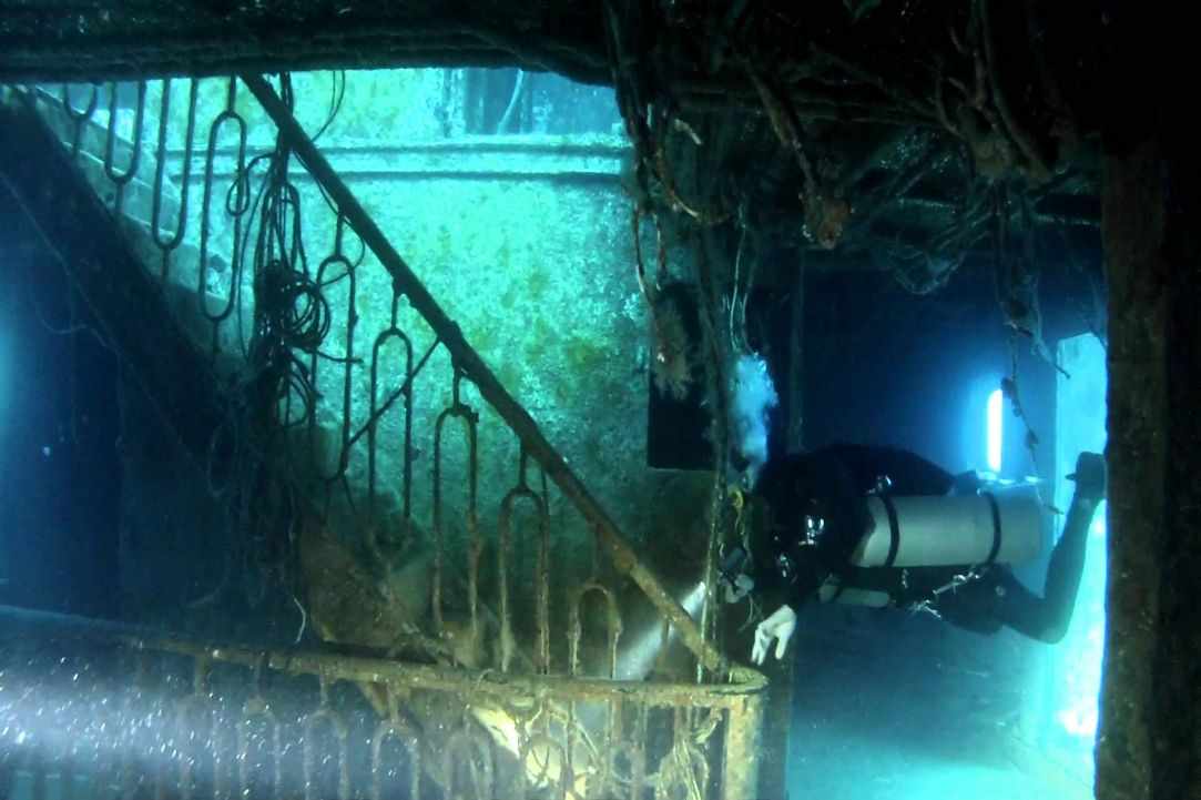Sidemount Diving