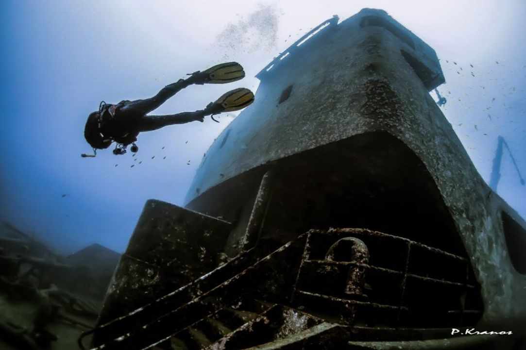 Constandis wreck dive