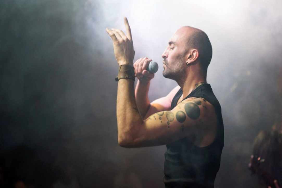 FUSE     -                                                                 για πολύ Ροκ καταστάσεις ... 