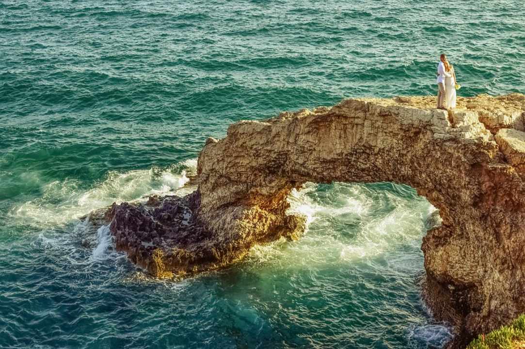 Η γέφυρα των ερωτευμένων στην Αγία Νάπα gallery image 3