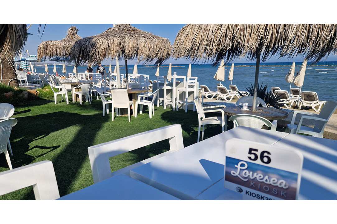 LoveSea Beach Bar Resto: Where Every Visit Feels Like a Greek-Style Holiday...