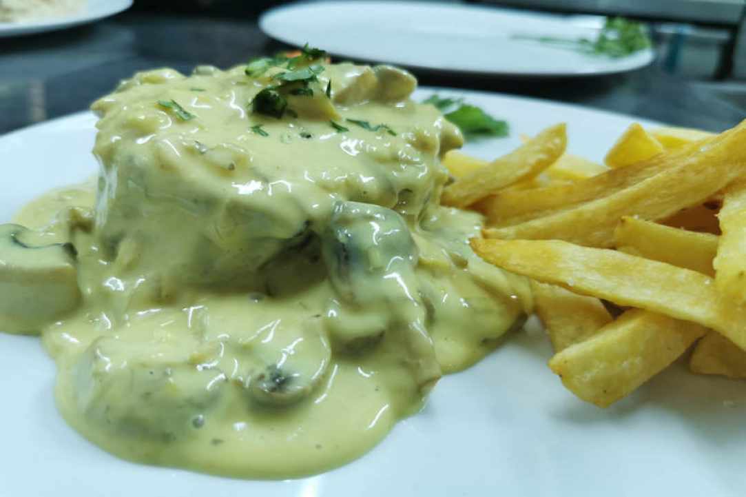Interview with the owner of Lekanto Restaurant-Tavern in Pafos