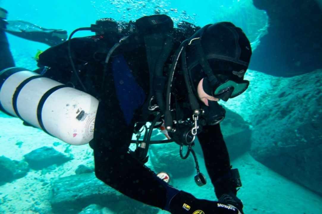 Sidemount Diving