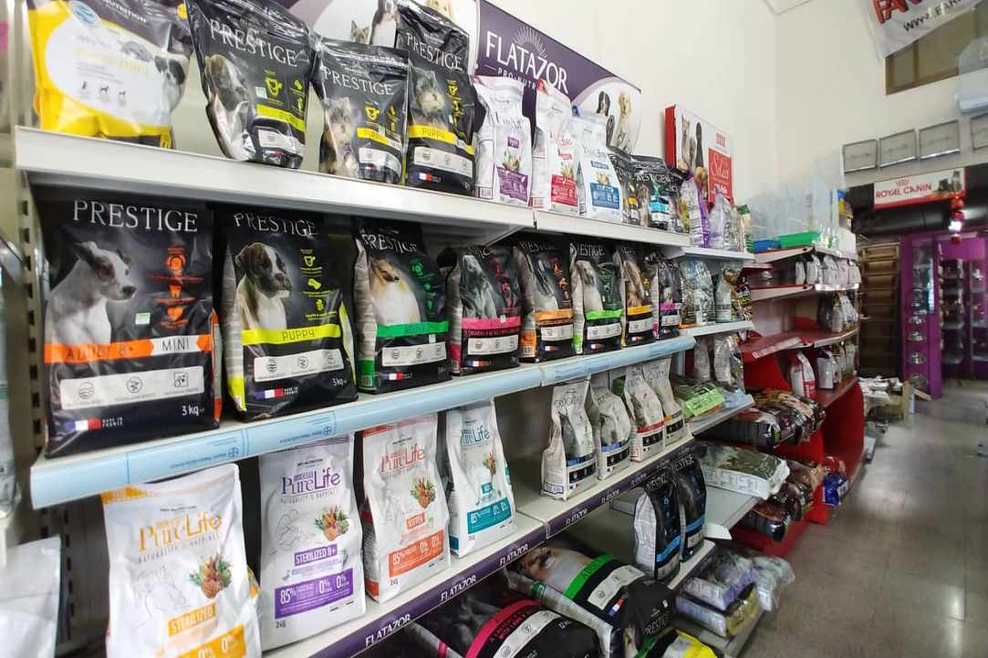 Kakariki Pet Shop in Limassol