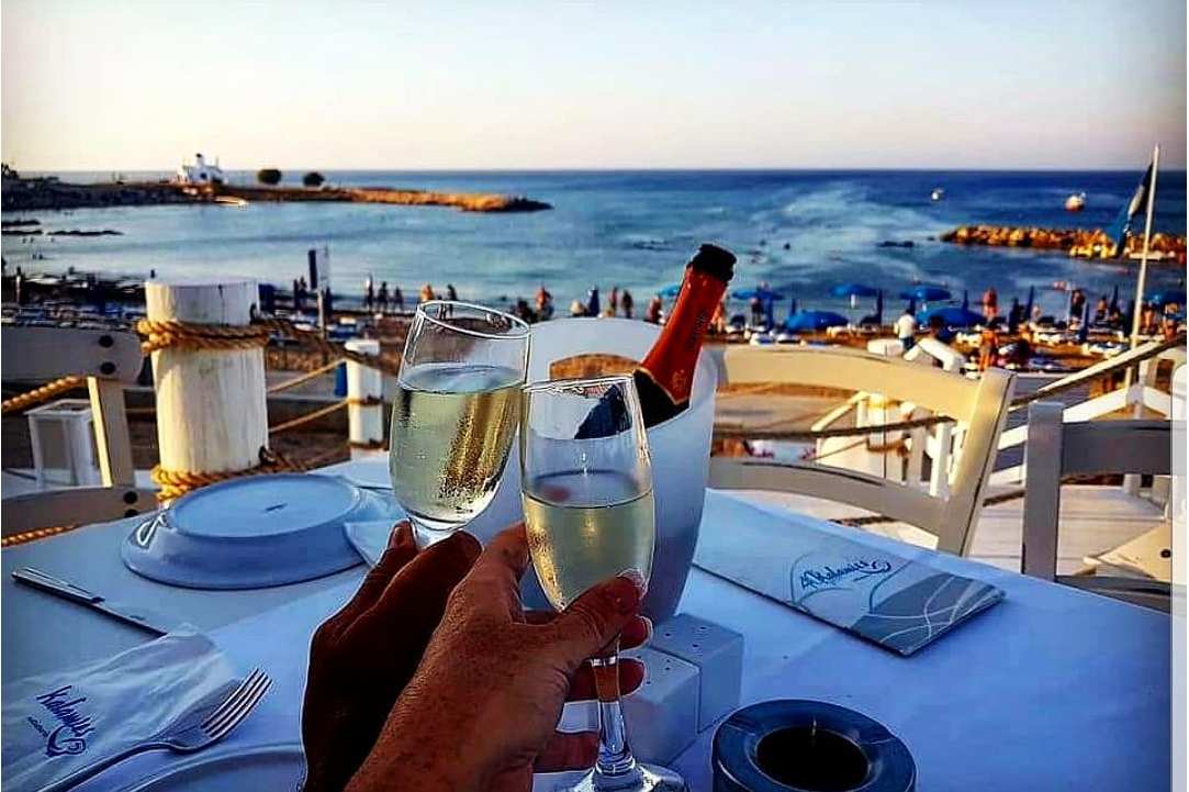 Eating fresh fish right on the beach feels like paradise!