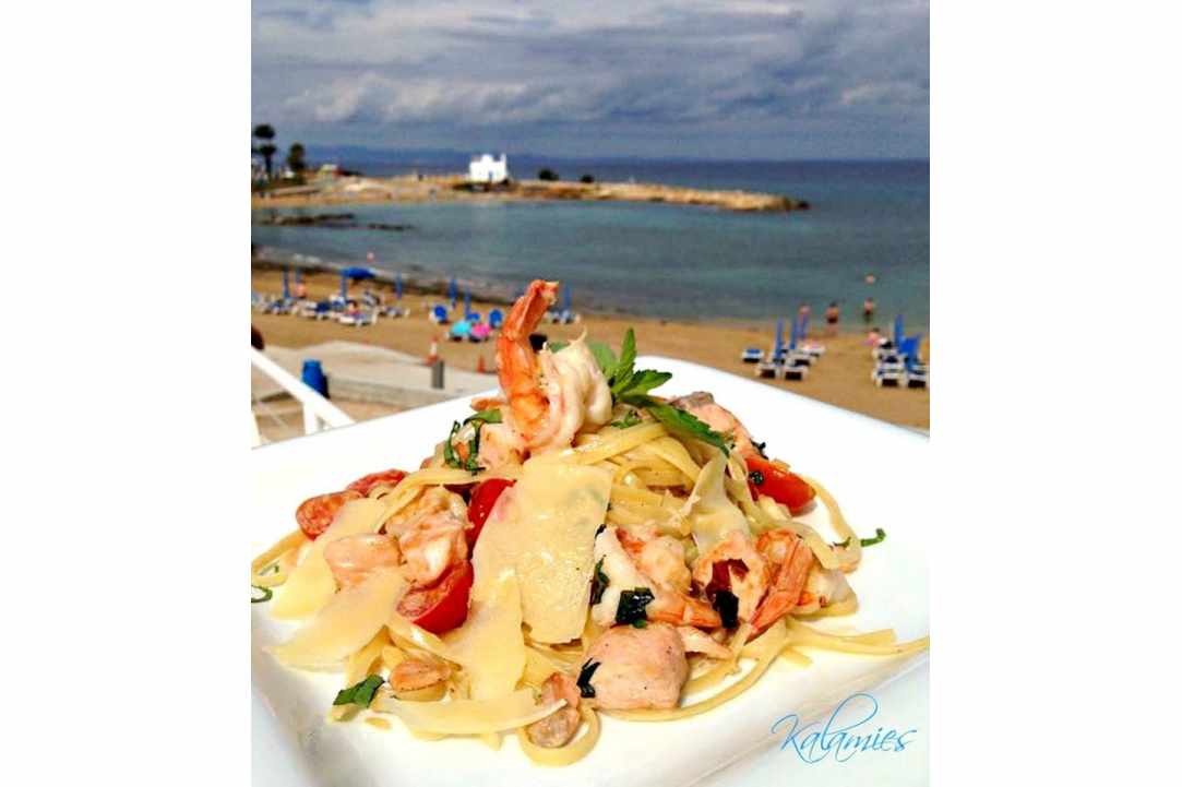 Eating fresh fish right on the beach feels like paradise!