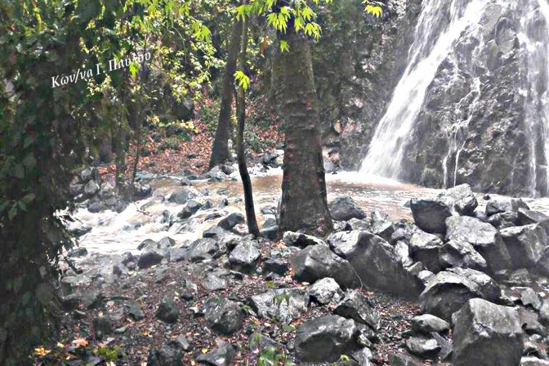 Ο Καταρράκτης της Χαντάρας στο Φοινί
