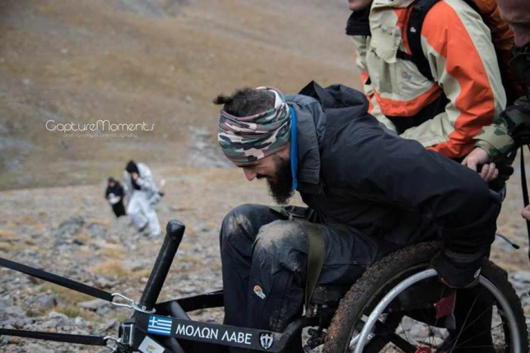The Cypriot paraplegic who managed to climb to the top of Olympus in a wheelchair!