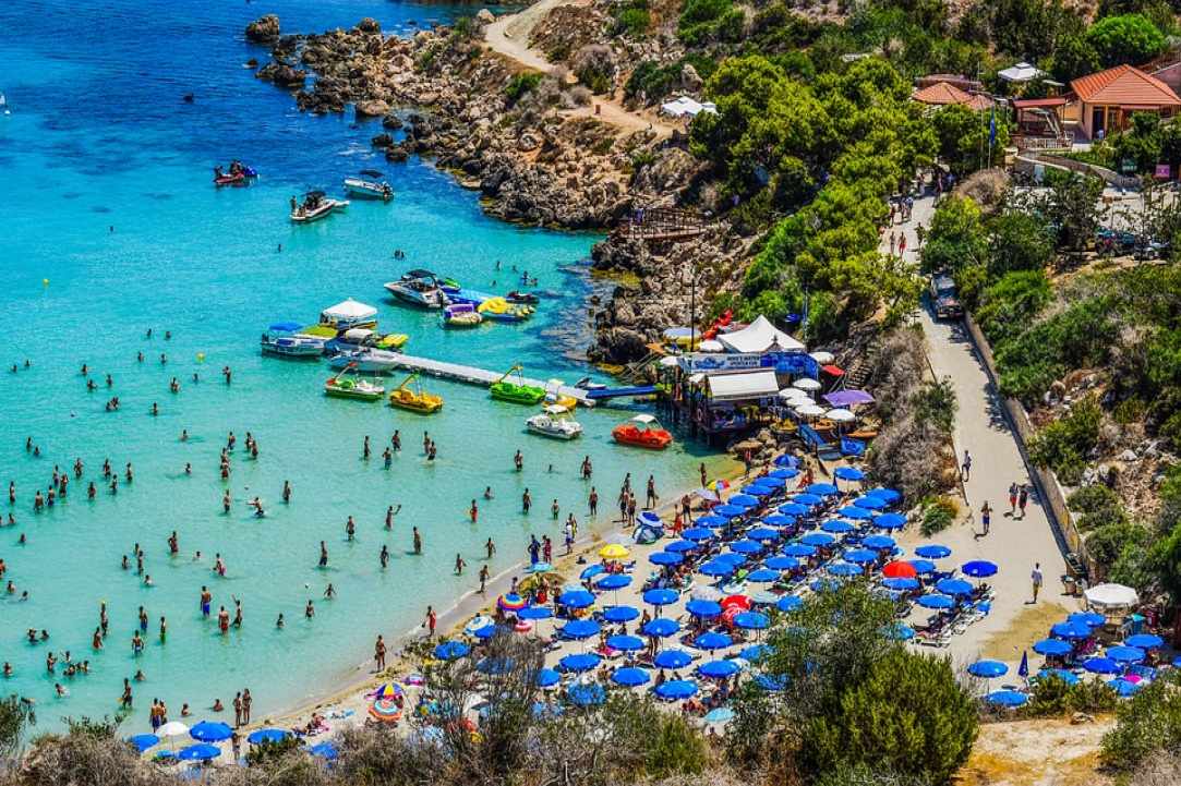 Η «Παραλία Του Κόννου», Αγία Νάπα - Πρωταράς