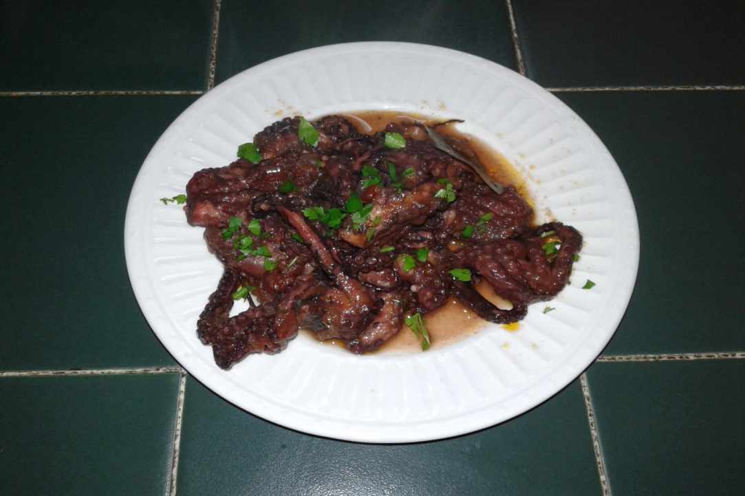Oktapus in red wine – “Ktapodaki krasato kathisto” gallery image 4