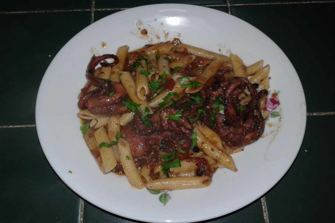 Oktapus in red wine – “Ktapodaki krasato kathisto” gallery image 2