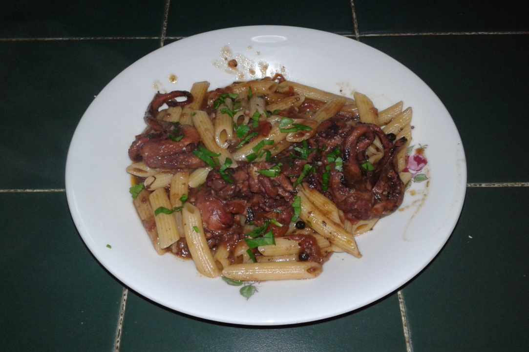 Oktapus in red wine – “Ktapodaki krasato kathisto” gallery image 1