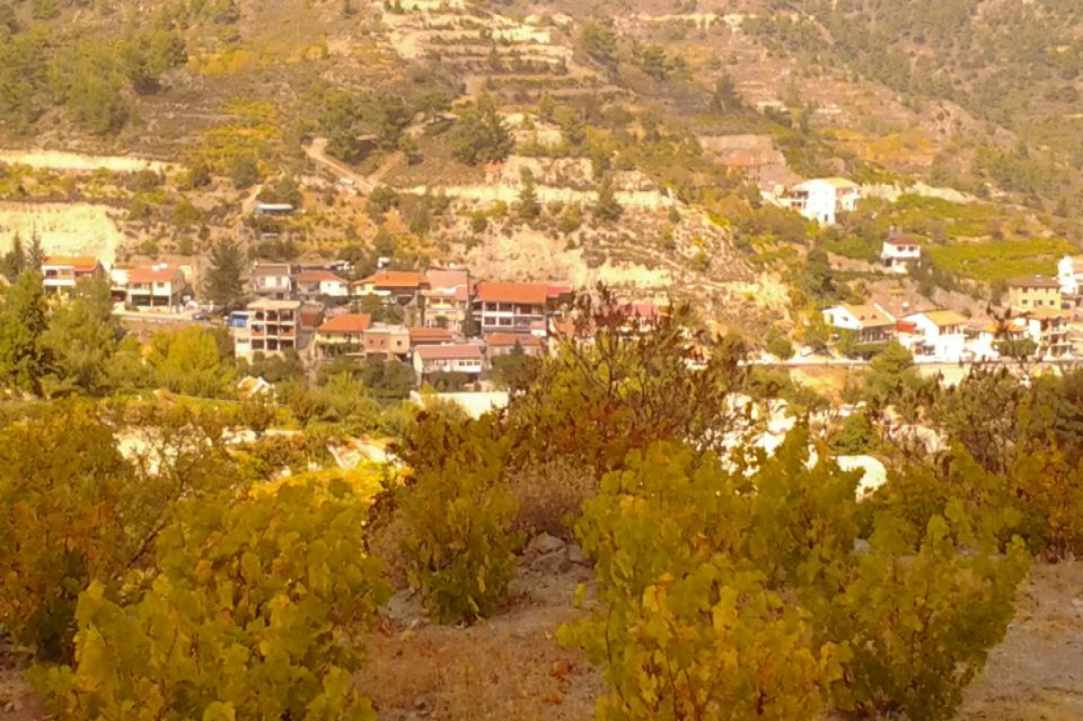 Το γραφικό χωριό Κυπερούντα