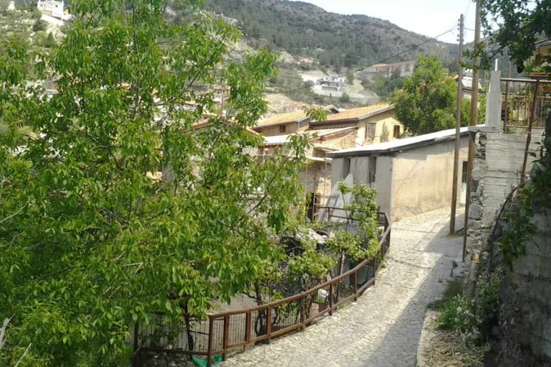 Το γραφικό χωριό Κυπερούντα