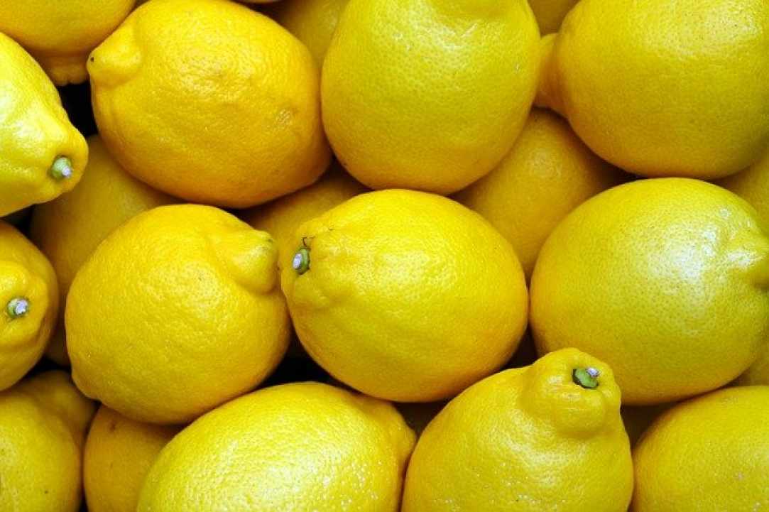 25 έξυπνες χρήσεις του λεμονιού