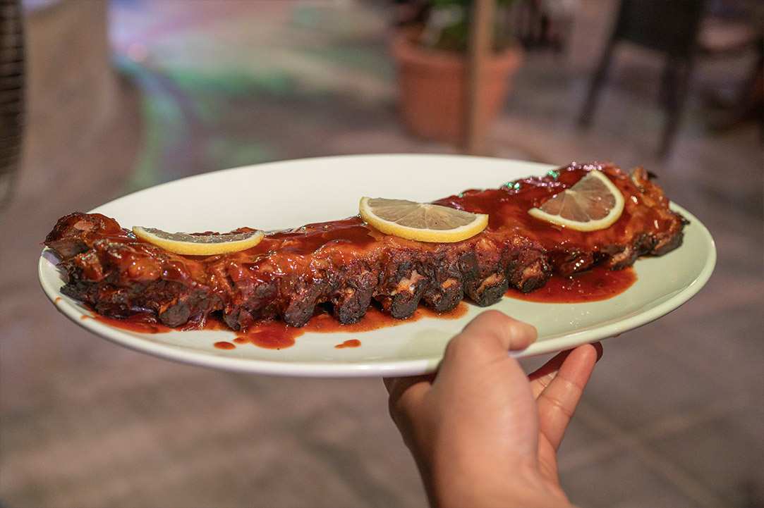 Authentic Flavours and Warm Hospitality in the Heart of Coral Bay