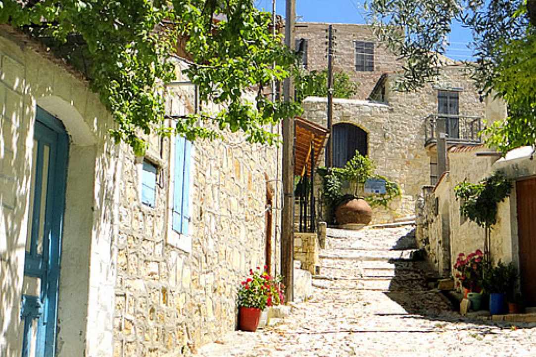  Who knows Cyprus better than the locals? 
