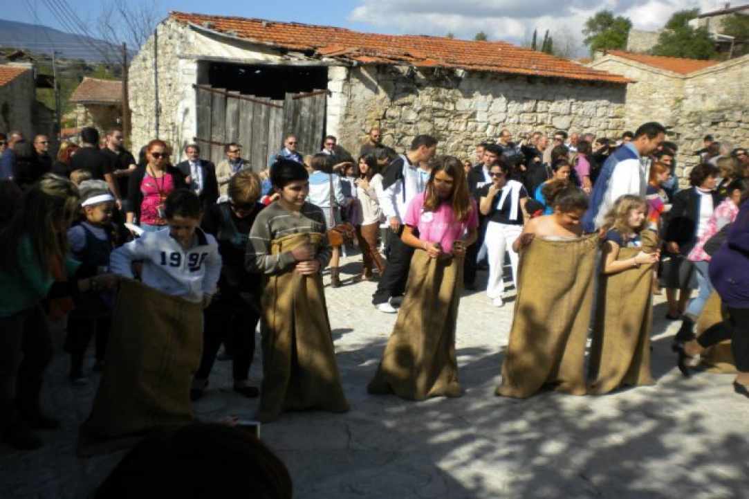 Πάσχα στην ωραία Λόφου!