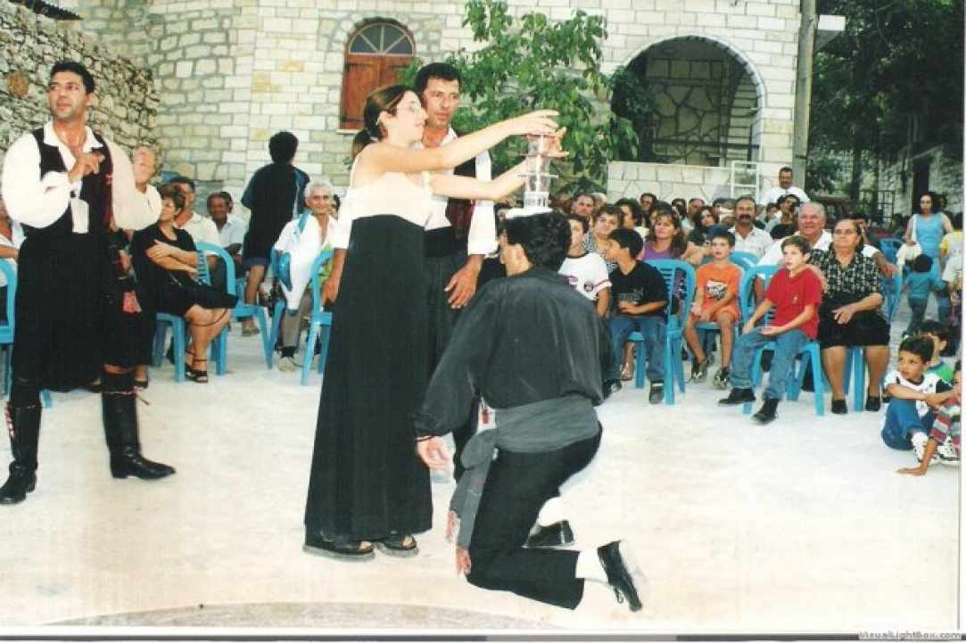 Πάσχα στην ωραία Λόφου!