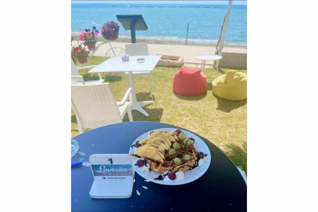 LoveSea Beach Bar Resto: Where Every Visit Feels Like a Greek-Style Holiday...