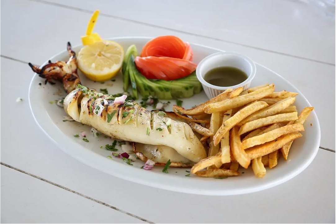 LoveSea Beach Bar Resto: Where Every Visit Feels Like a Greek-Style Holiday...