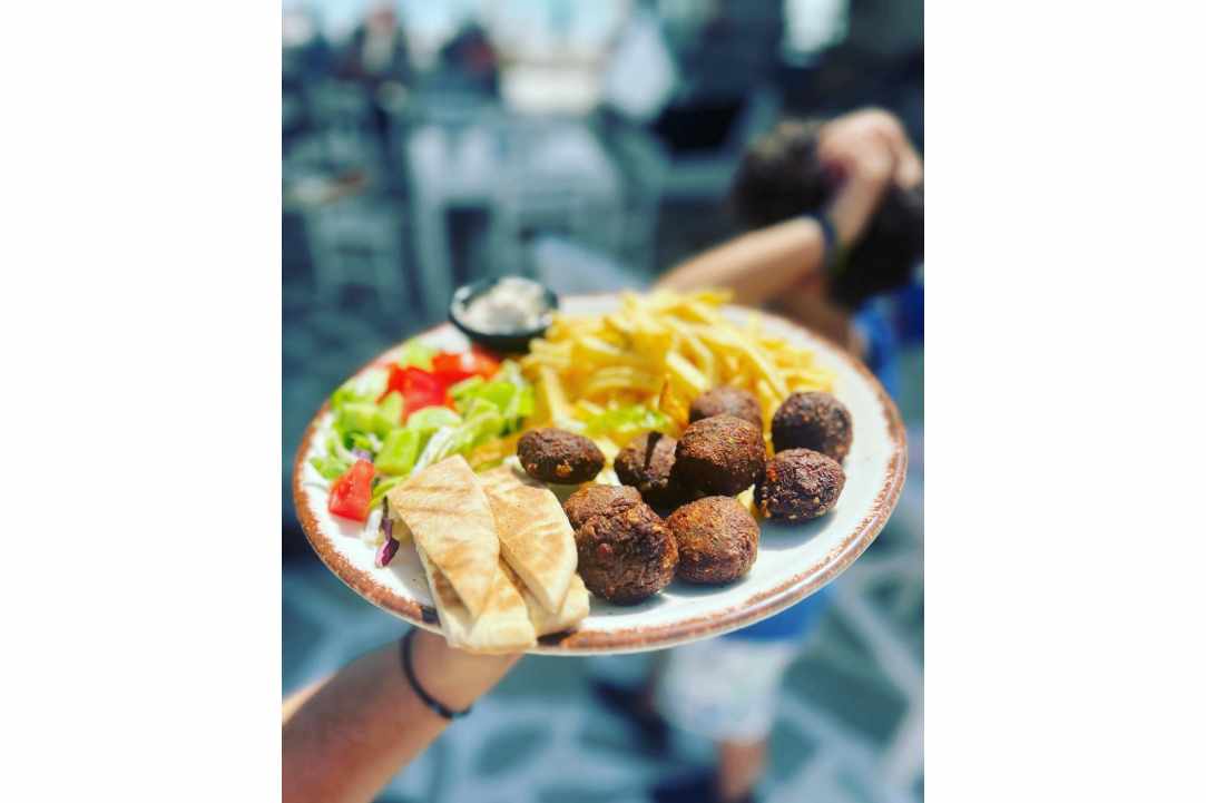 LoveSea Beach Bar Resto: Where Every Visit Feels Like a Greek-Style Holiday...