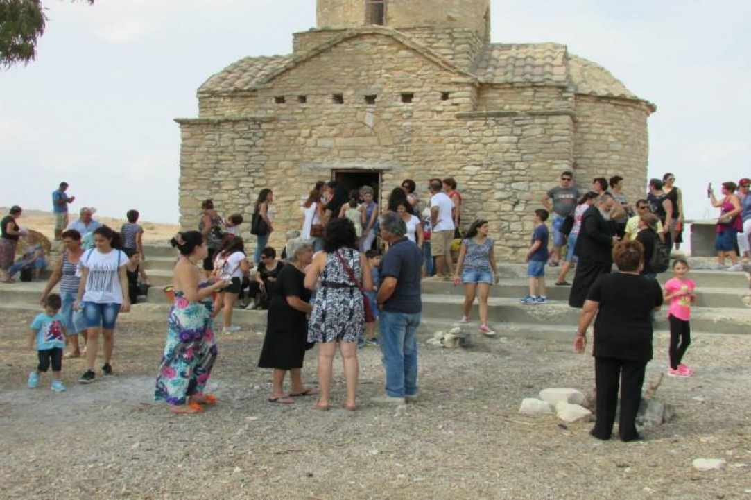 8 famous Cypriot songs that were written about the Turkish Invasion 1974