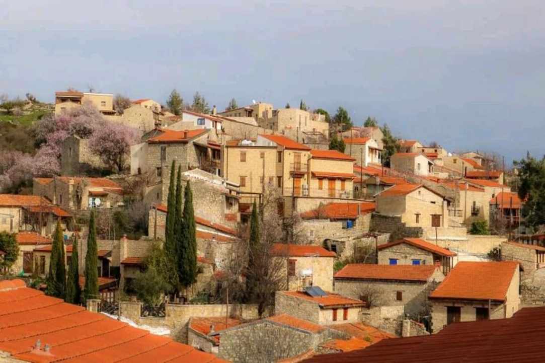 Κύπρος: 30 Δήμοι, 9 κατεχόμενοι, 484 Κοινοτικά Συμβούλια και 99 κατεχόμενα gallery image 3