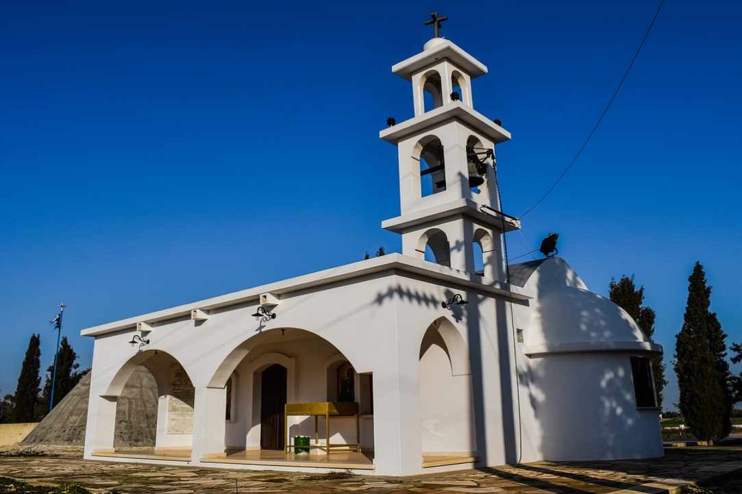 Μνημειακός Ναός στο Χωριό Αυγόρου