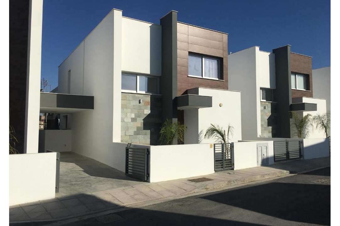 Interview with the owner of Mobina Villas