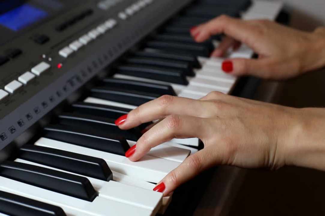 N-Tyme for good mellow and upbeat music 