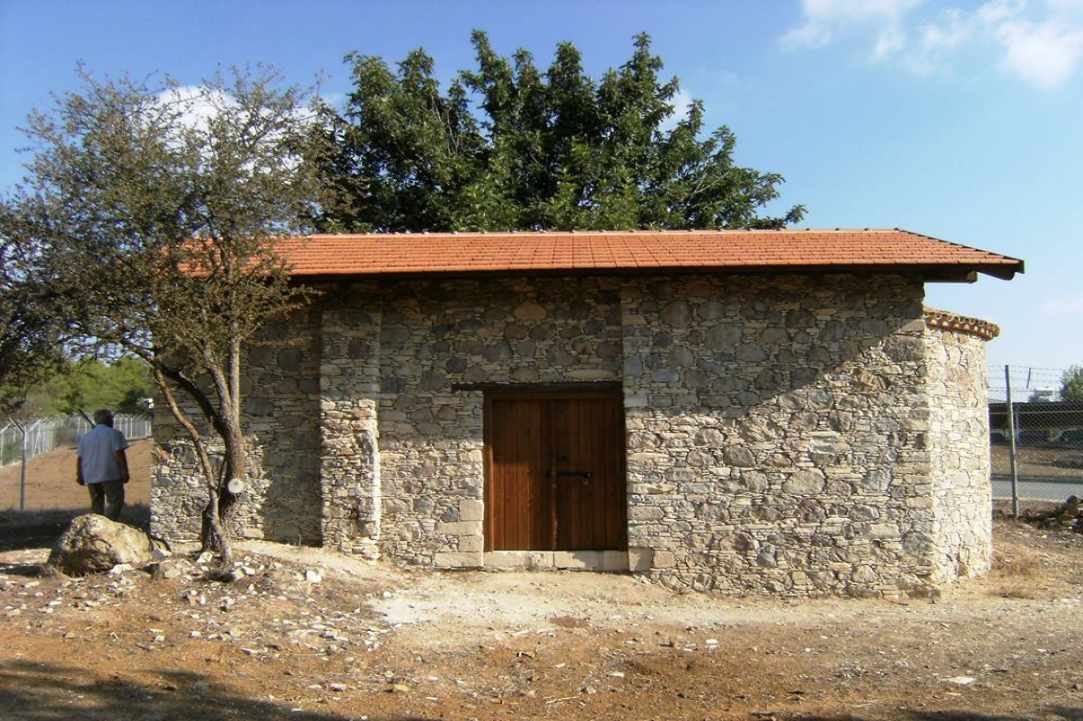 Το εξωκλήσι των Αποστόλων Πέτρου και Παύλου στα Λεύκαρα 