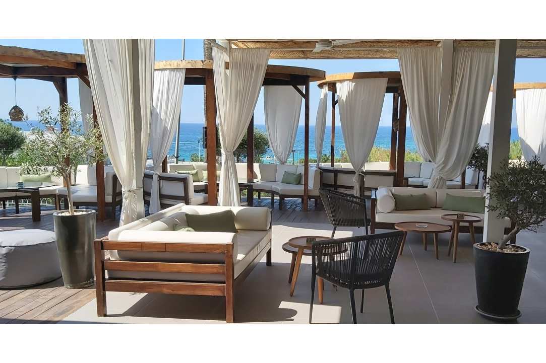 Πρωτομαγιάτικη Εξόρμηση στην Αγία Νάπα  Day & Night
