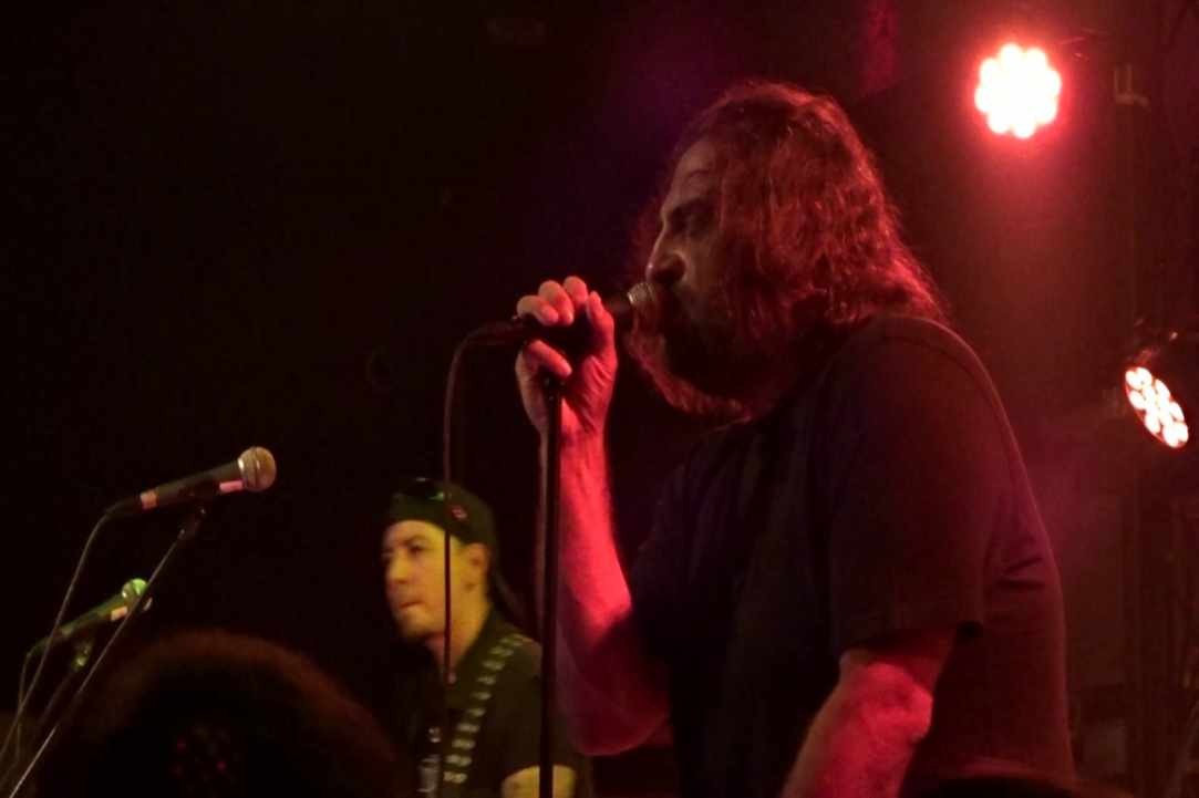 Ο Λαυρέντης Μαχαιρίτσας-Ο Steve Tesser-Η Μιρέλα Πάχου και Ο Νικόλας Φιλήτας κάνουν στάση στο νησί μας...