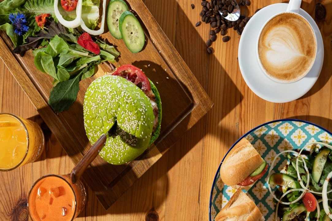 Интервью с владельцем NUSA Beach Bar