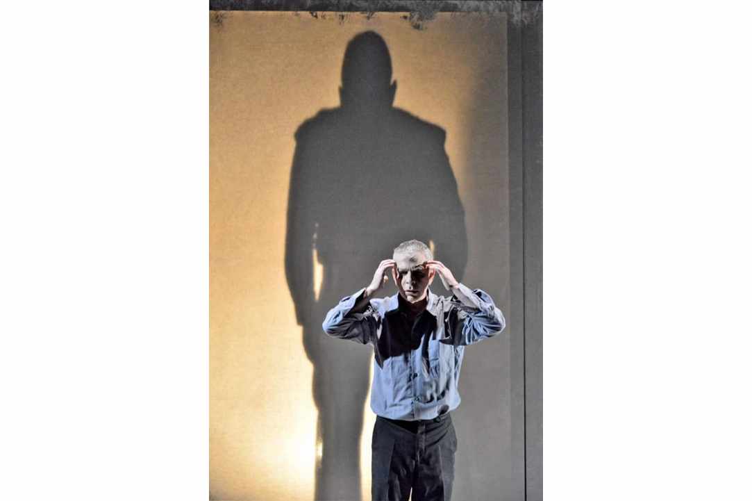 «Χαρωπά τα δύο μου χέρια» - Θέατρο Ανεμώνα