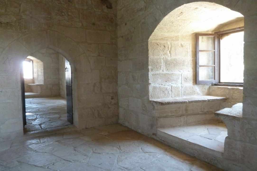 Taste Commadaria and visit King Richard's Kolossi Castle