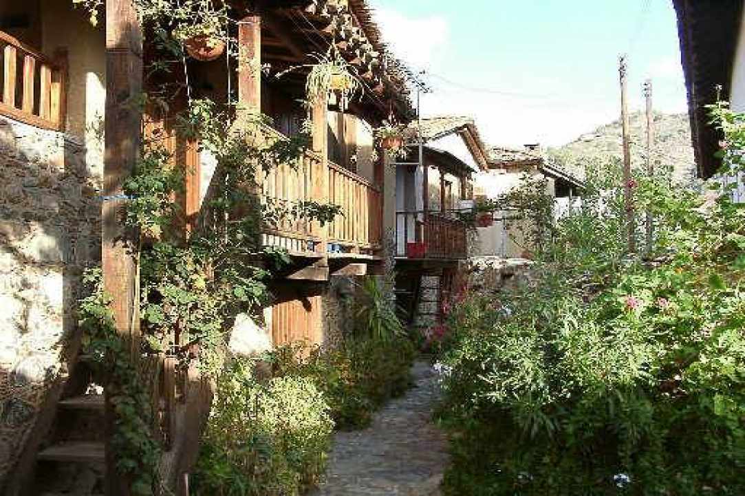 Η Γραφική Παλιά Κακοπετριά