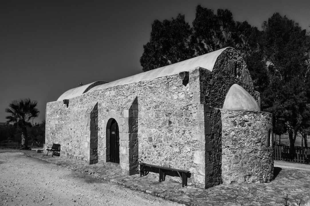Το εξωκλήσι της Παναγίας της Ασπροβουνιώτισσας στο Φρέναρος