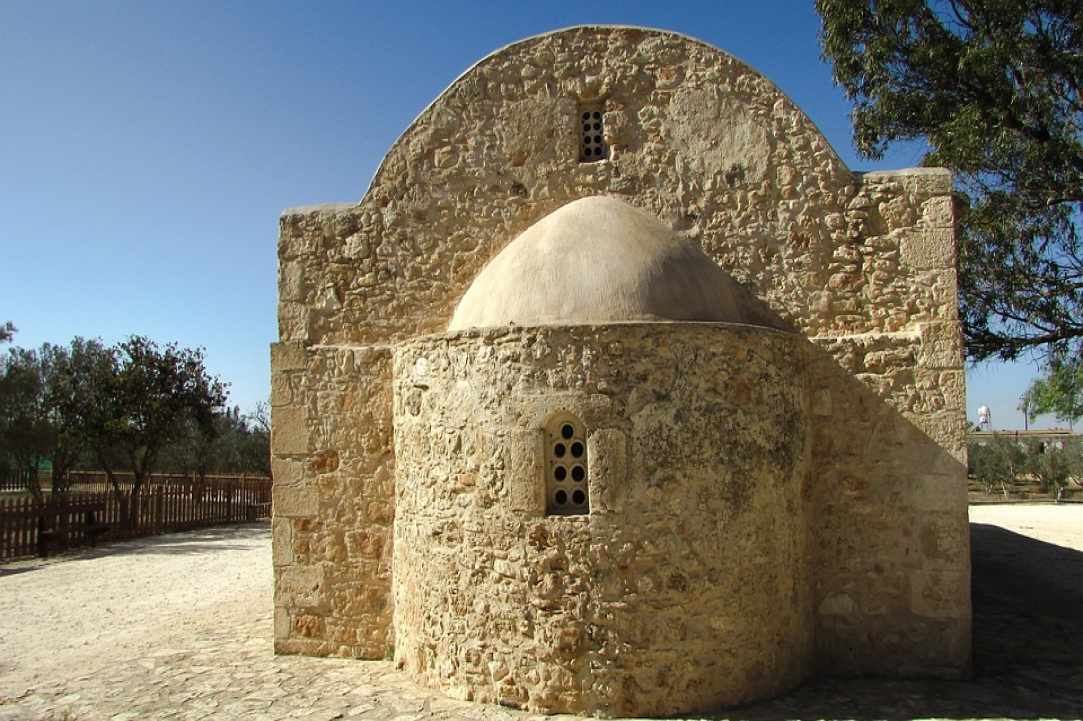 Το εξωκλήσι της Παναγίας της Ασπροβουνιώτισσας στο Φρέναρος