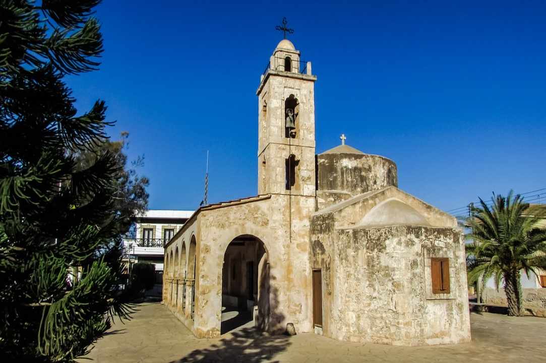 Η Παναγία η Ελεούσα  στο Λιοπέτρι