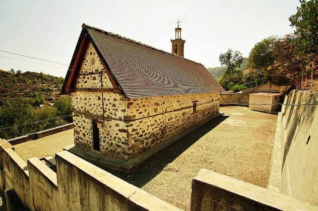Παναγιά Ελεούσα στο χωριό Μελίνη Λάρνακας gallery image 1