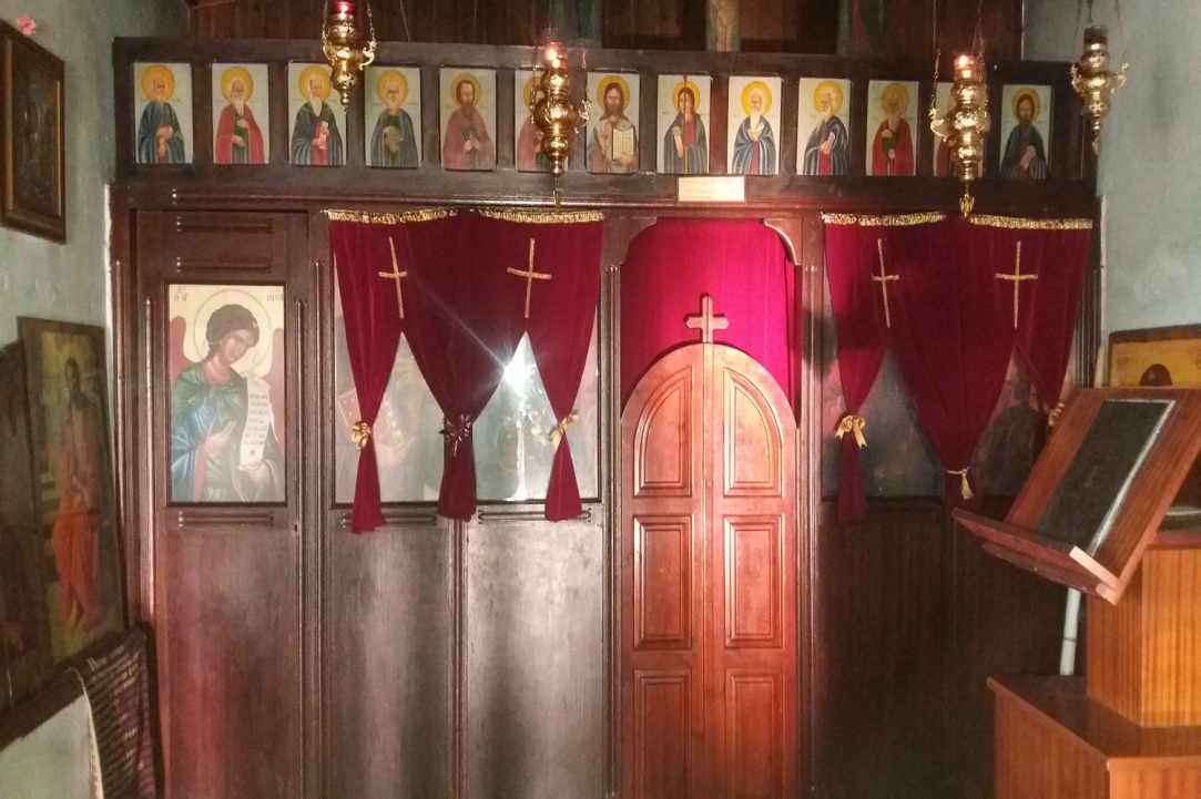 Εξωκλήσι και σπηλιά Παναγίας Ευαγγελίστριας