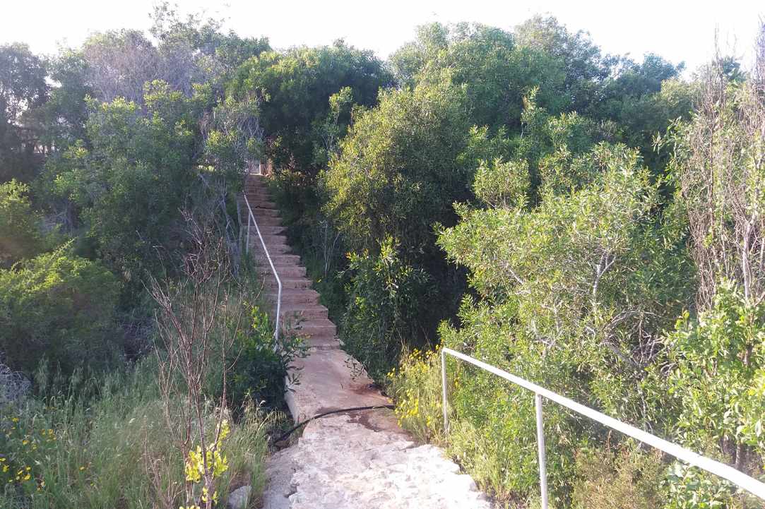 Εξωκλήσι και σπηλιά Παναγίας Ευαγγελίστριας