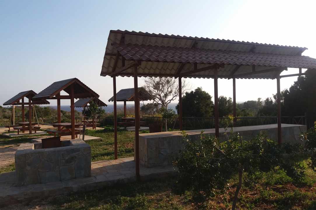 Εξωκλήσι και σπηλιά Παναγίας Ευαγγελίστριας