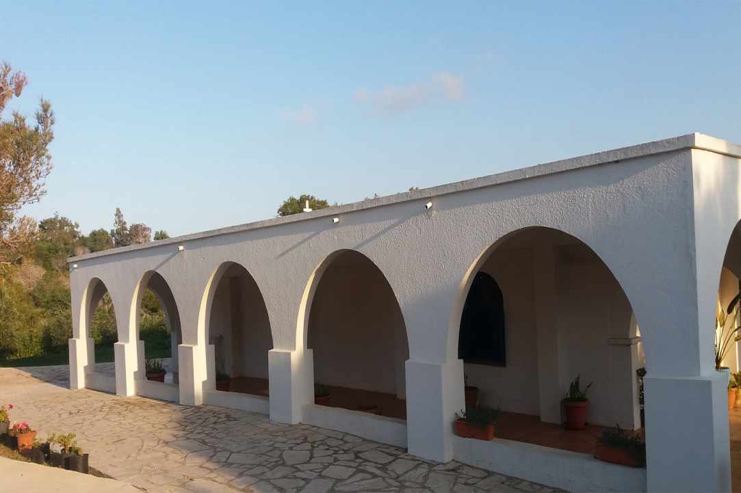 Εξωκλήσι και σπηλιά Παναγίας Ευαγγελίστριας