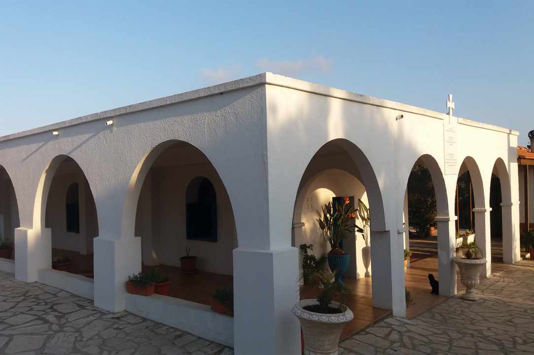 Εξωκλήσι και σπηλιά Παναγίας Ευαγγελίστριας