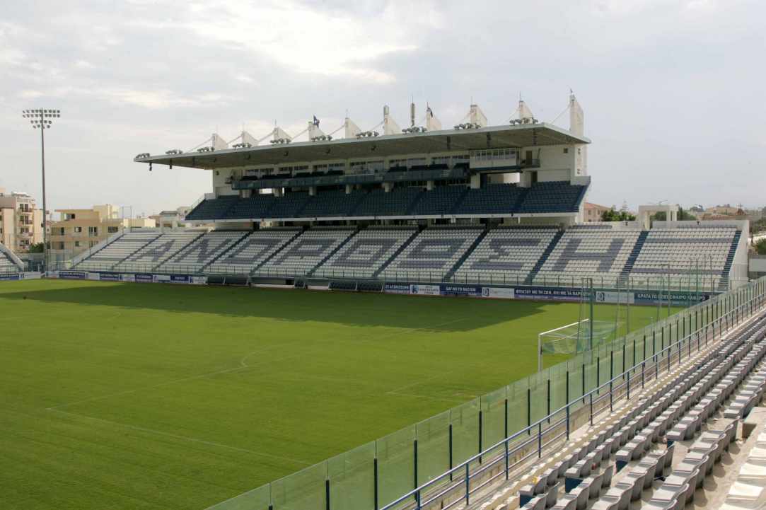 Τα Ποδοσφαιρικά Γήπεδα της Κύπρου